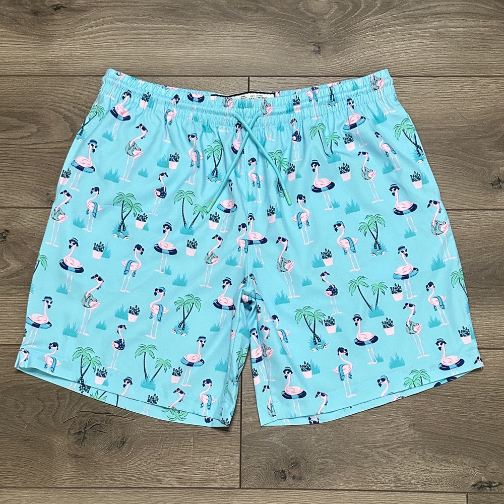 NWOT RSVLTS 7" Hybrid Life's A Break Shorts Blue Pink‎ Flamingo Size Large